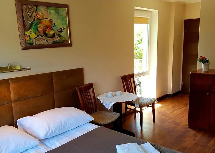 民宿 Gracja 莱鲍